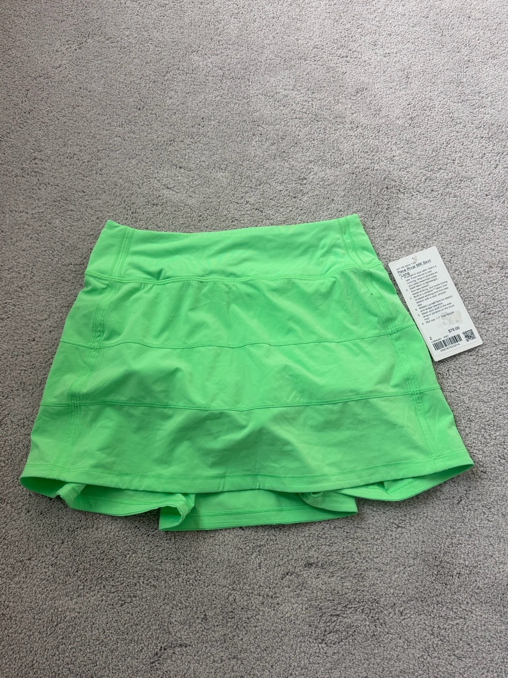 Lululemon Pace Rival Skirt in Lime size 2